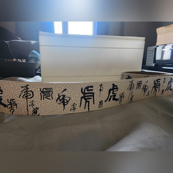 Unisex Leather Belt White Chinese Dragon - Picture 5 of 5